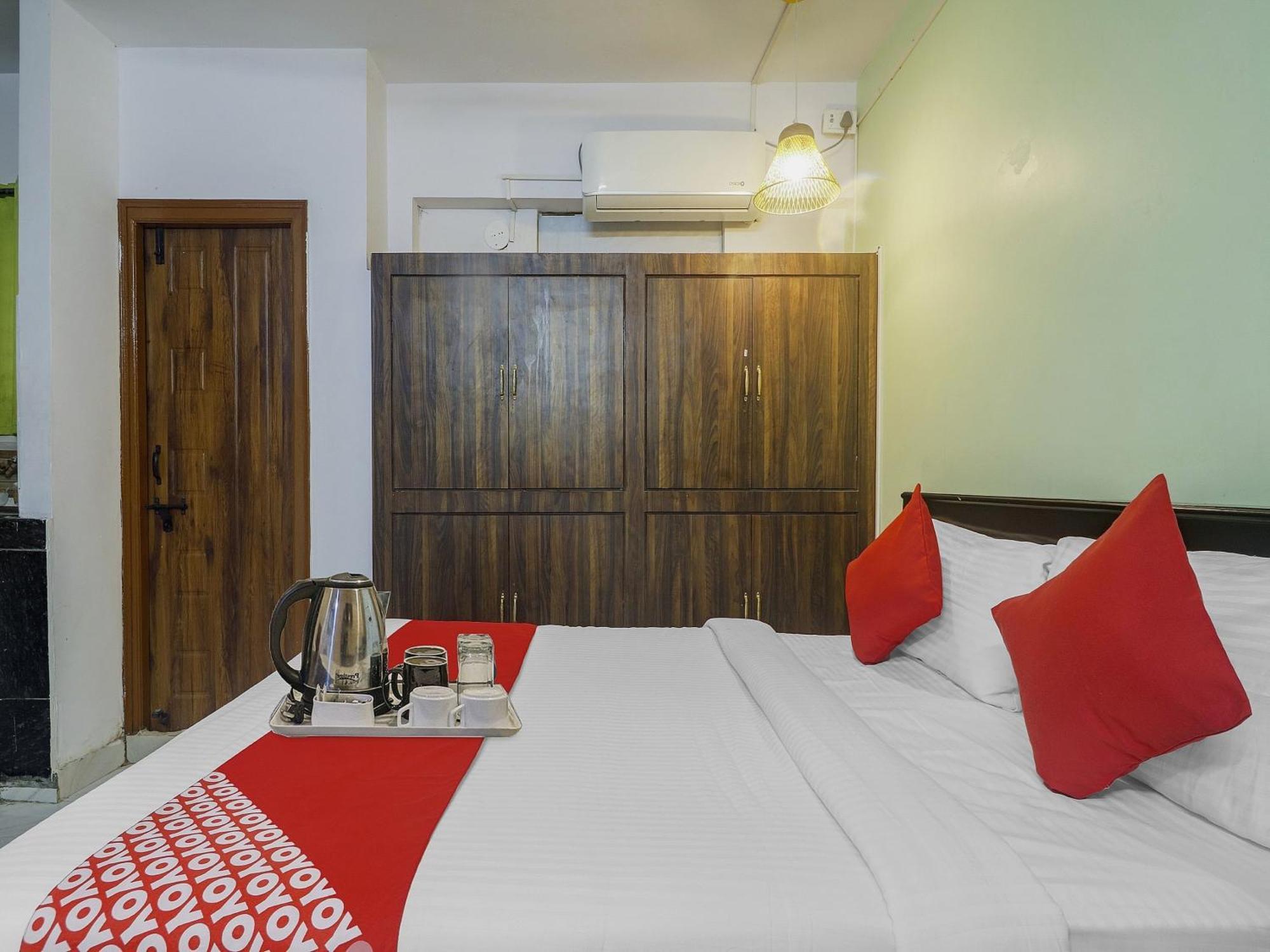 Hotel O Broholic Hotels Near Botanical Garden ハイデラバード エクステリア 写真
